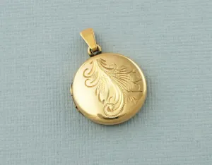 Fine Vintage 9ct Gold Back & Front Engraved Round Locket Pendant