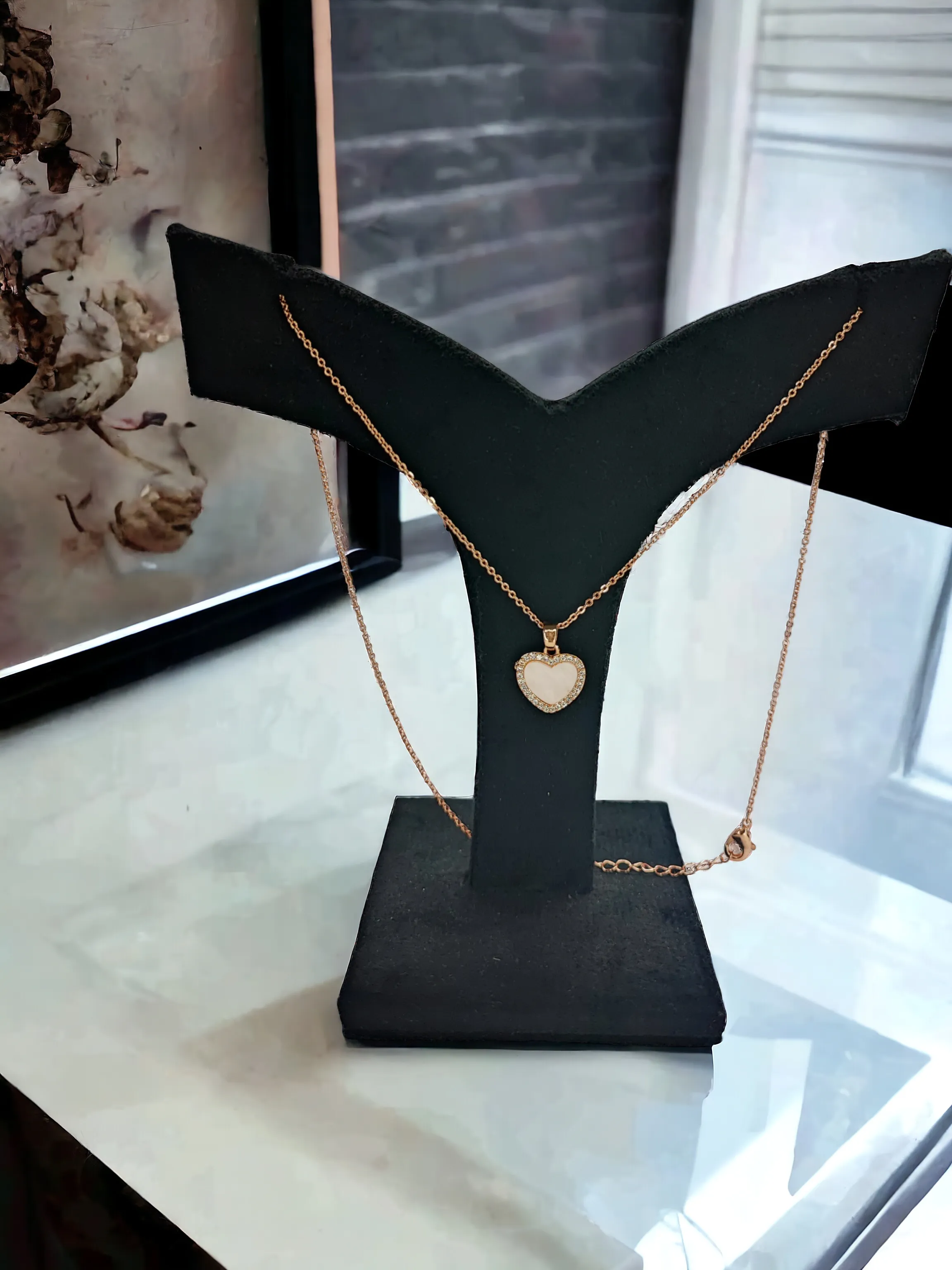 Pearlfect One Love Rosegold Locket