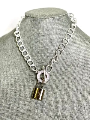 Silver textured Lock & Chain necklace in silver toggle Clear Rhinestone